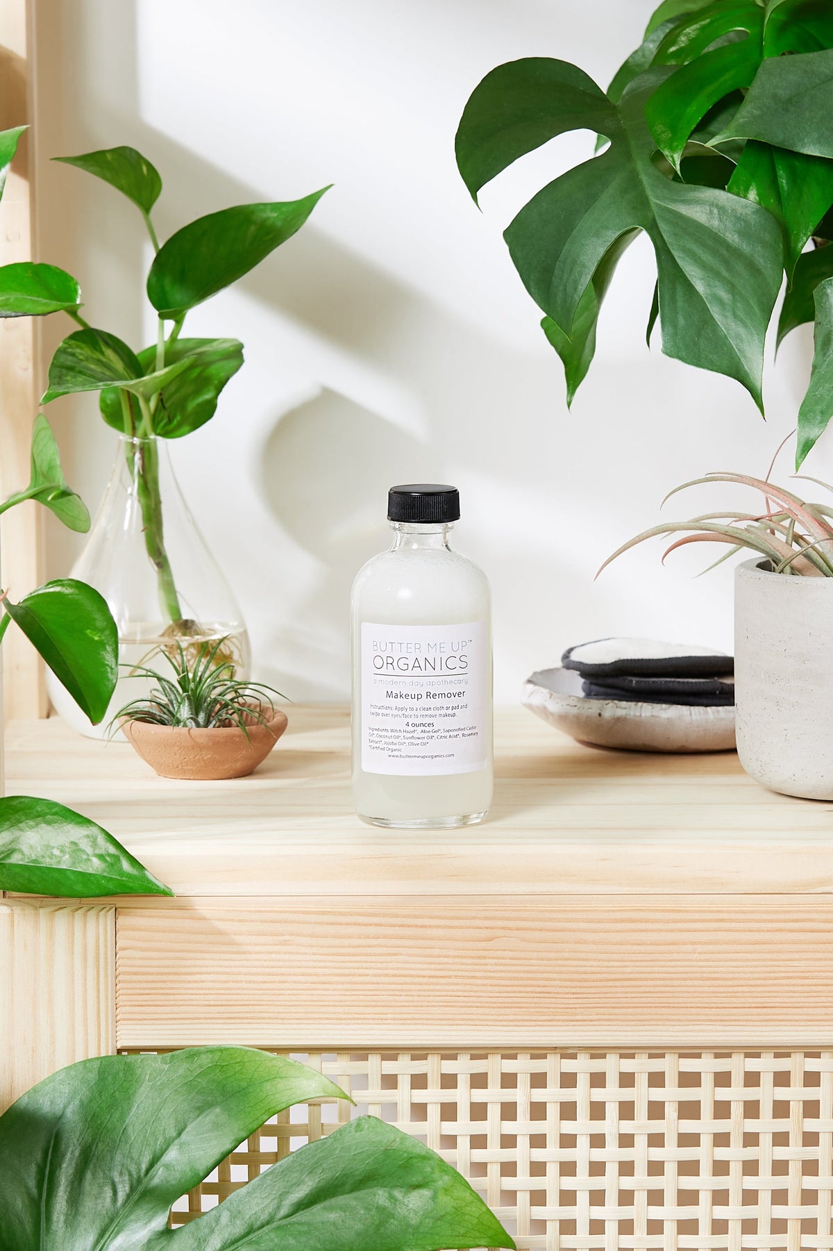 Organic Makeup Remover - Toxin Free - Gentle - Sensitive Skin